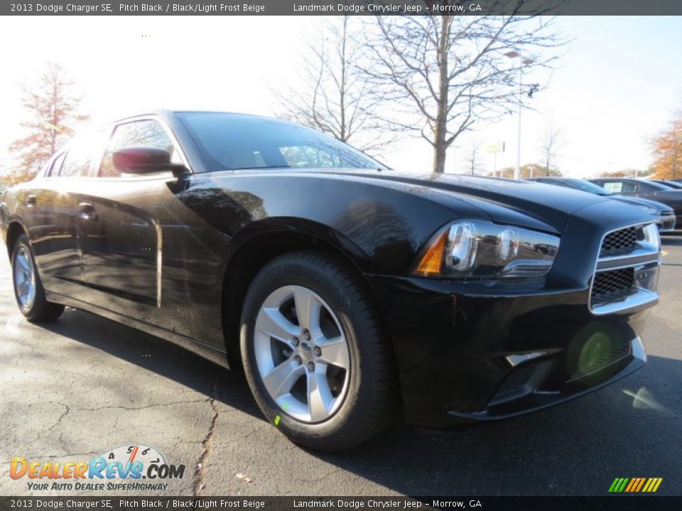 2013 Dodge Charger SE Pitch Black / Black/Light Frost Beige Photo #4