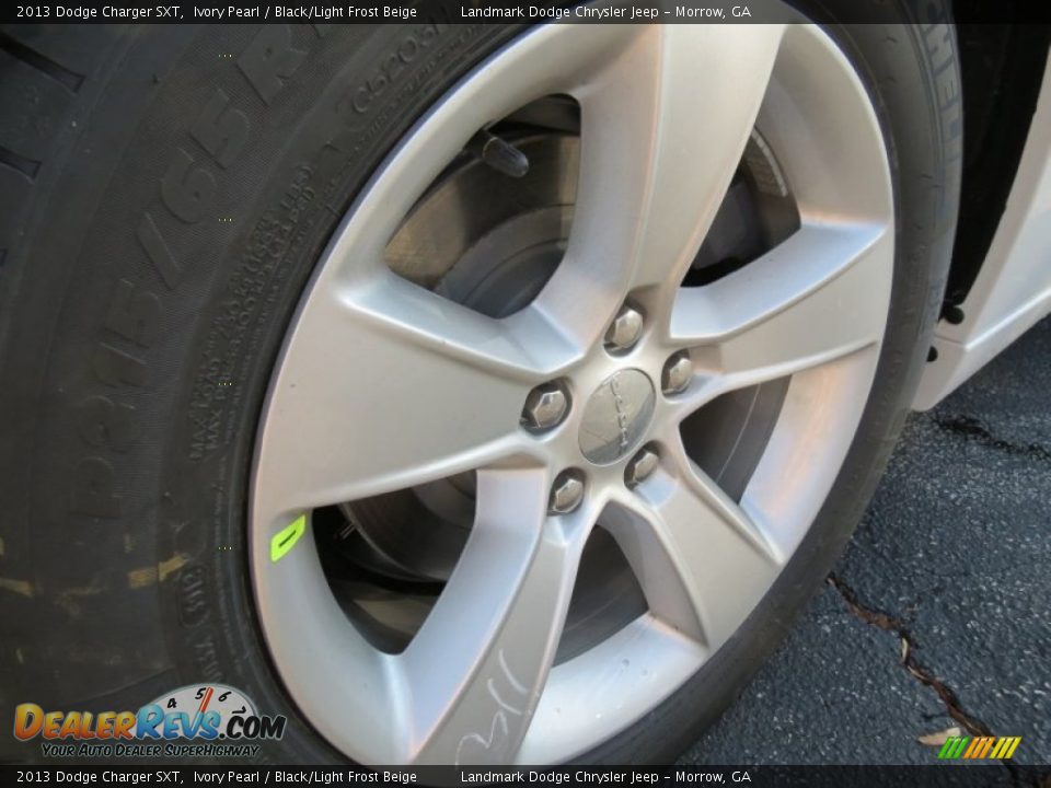 2013 Dodge Charger SXT Ivory Pearl / Black/Light Frost Beige Photo #5