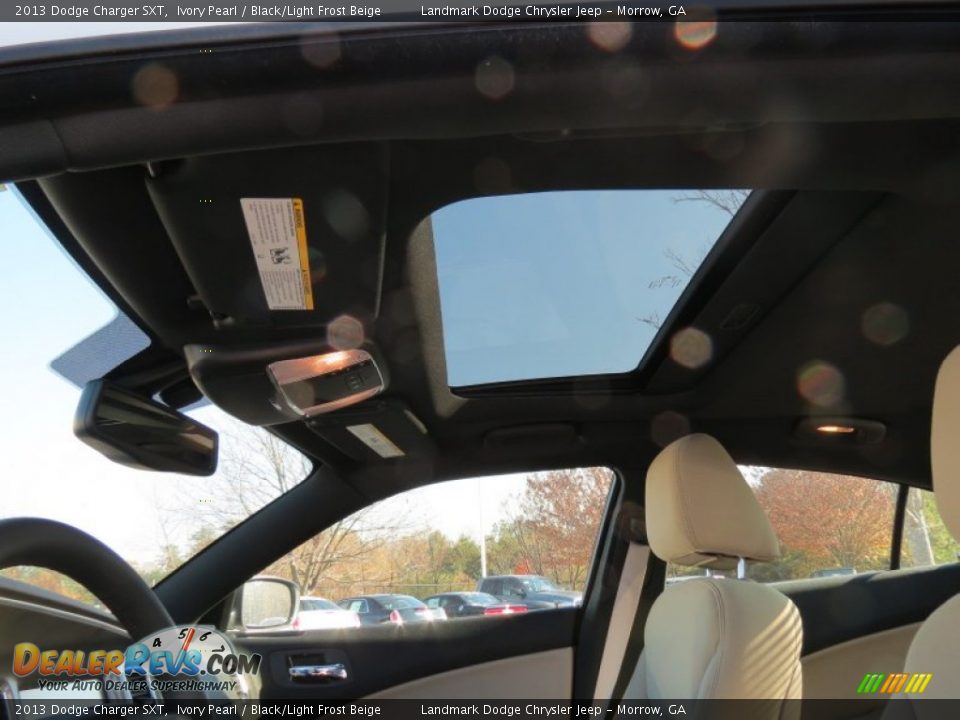 2013 Dodge Charger SXT Ivory Pearl / Black/Light Frost Beige Photo #7
