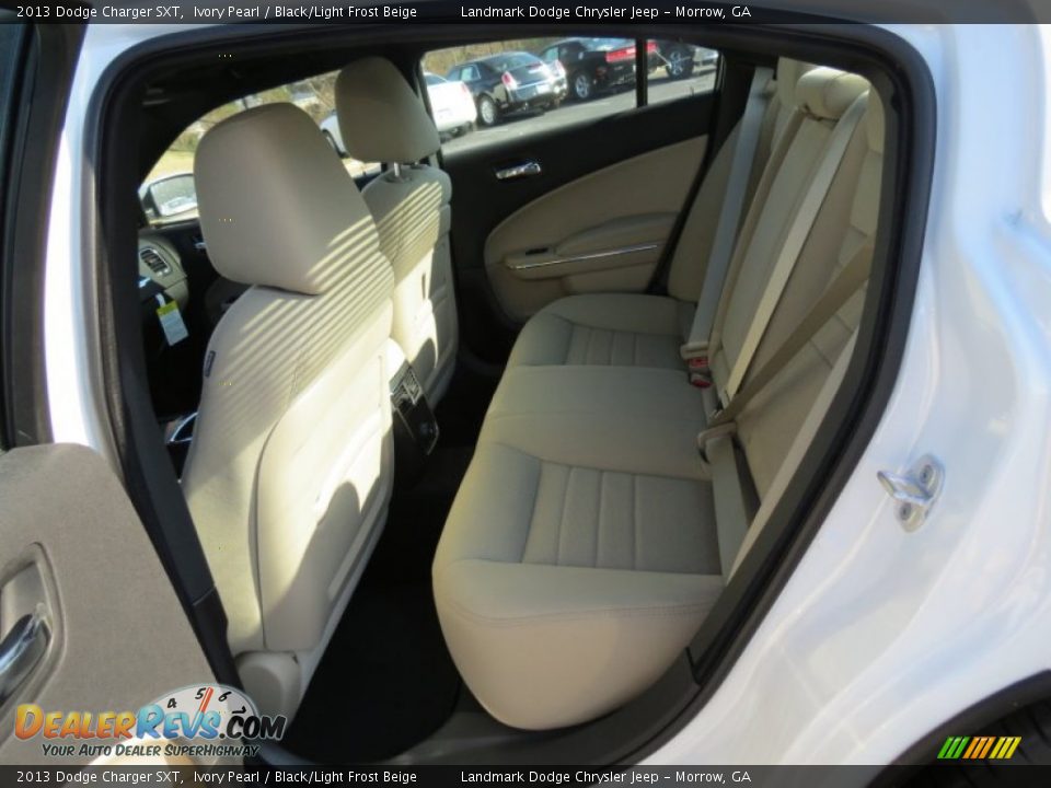 2013 Dodge Charger SXT Ivory Pearl / Black/Light Frost Beige Photo #8