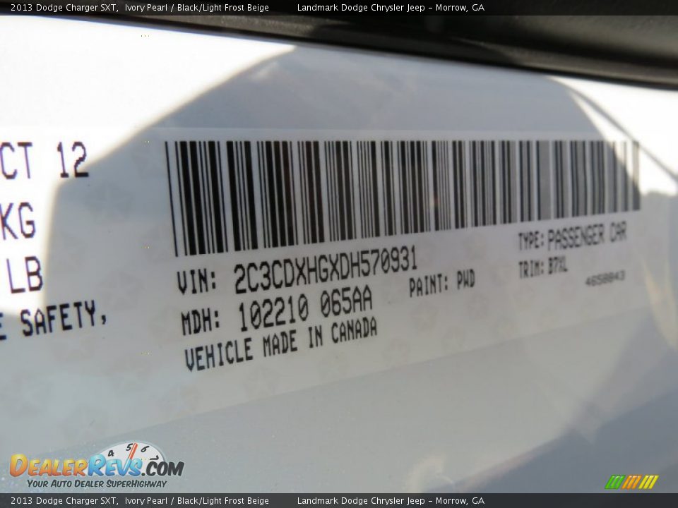 2013 Dodge Charger SXT Ivory Pearl / Black/Light Frost Beige Photo #12