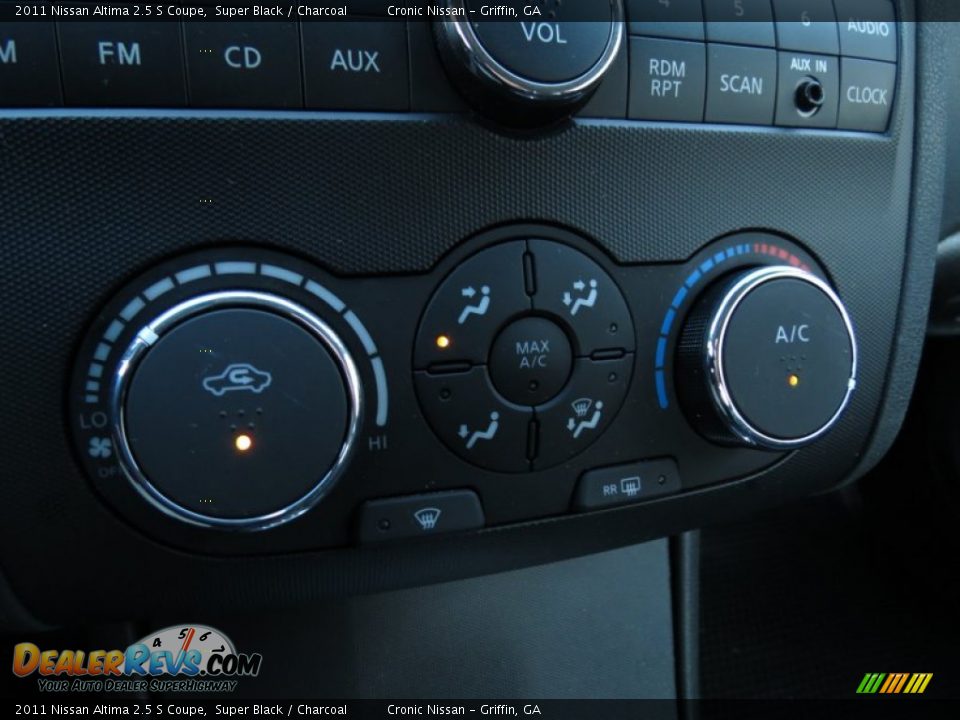 2011 Nissan Altima 2.5 S Coupe Super Black / Charcoal Photo #22