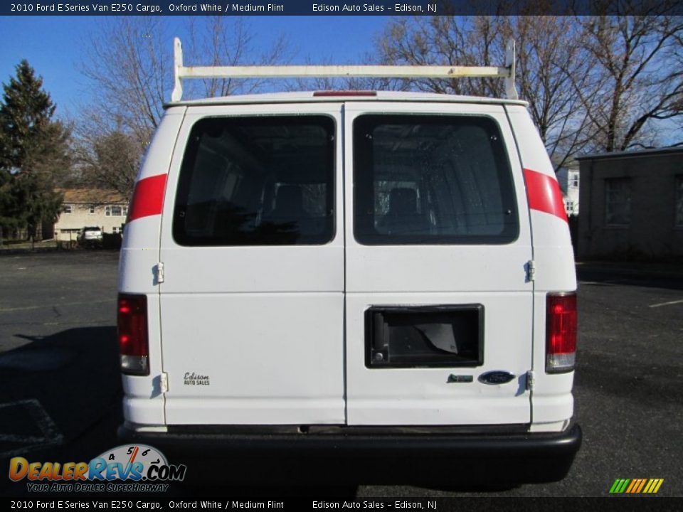 2010 Ford E Series Van E250 Cargo Oxford White / Medium Flint Photo #6