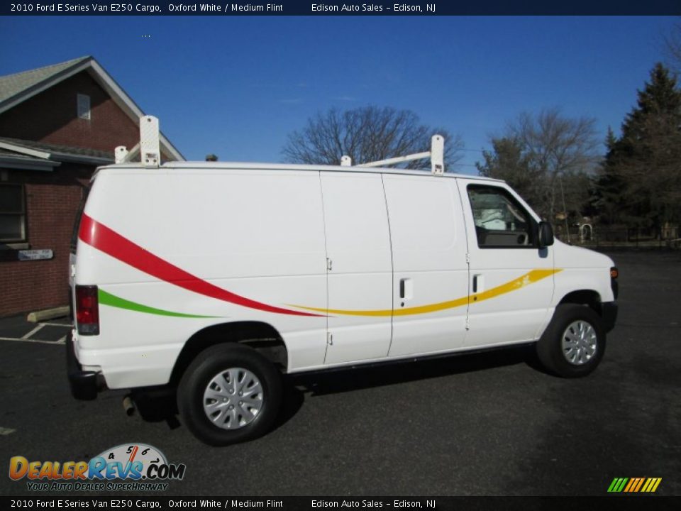 2010 Ford E Series Van E250 Cargo Oxford White / Medium Flint Photo #8