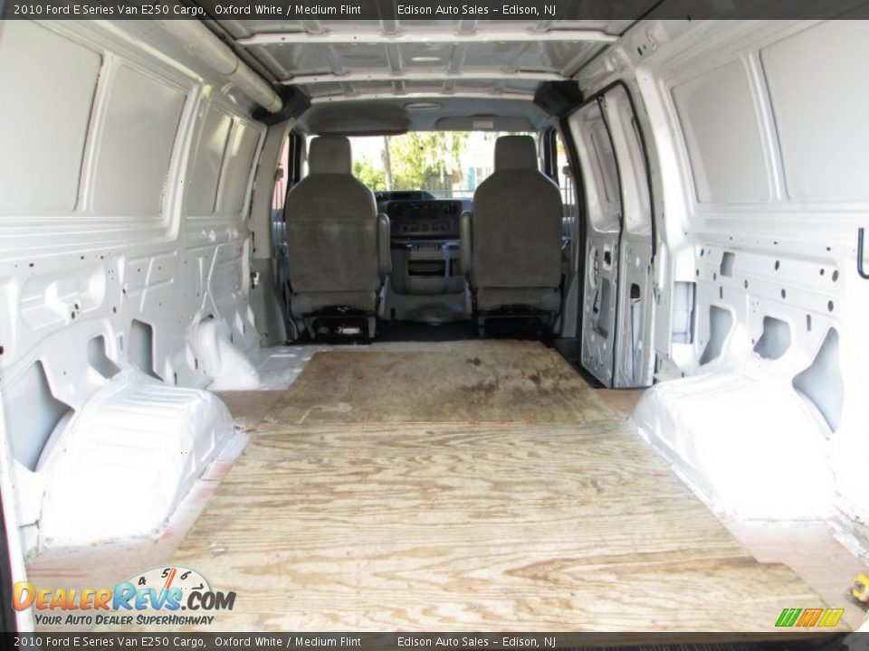 2010 Ford E Series Van E250 Cargo Trunk Photo #19