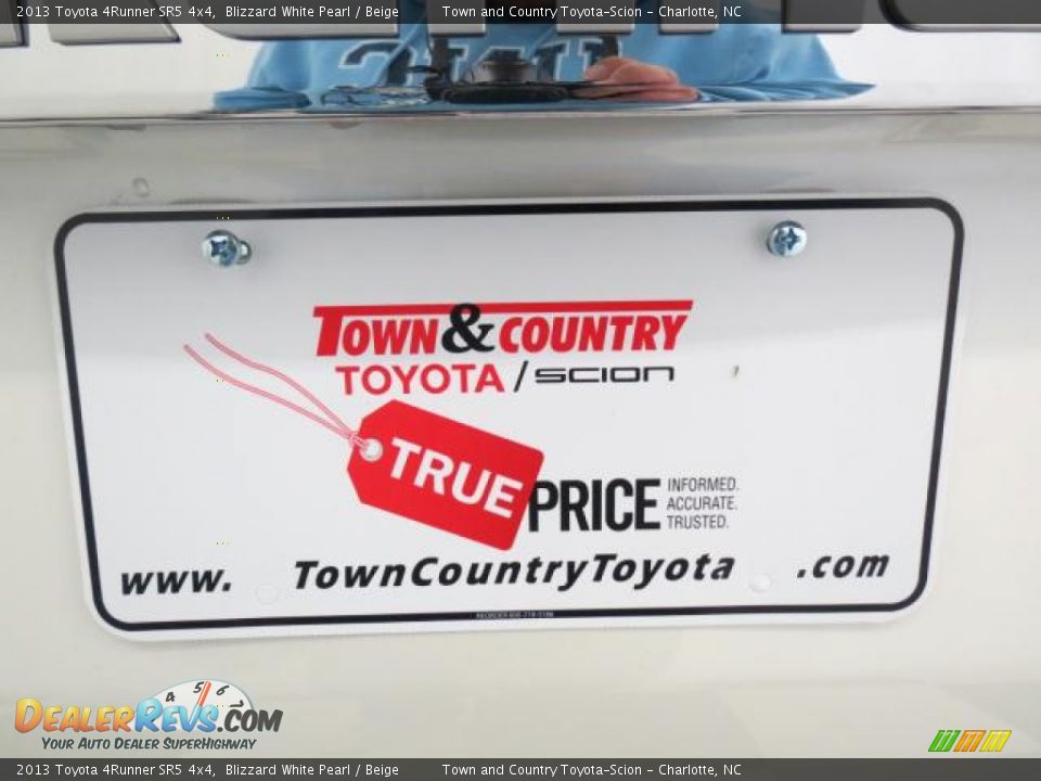2013 Toyota 4Runner SR5 4x4 Blizzard White Pearl / Beige Photo #22
