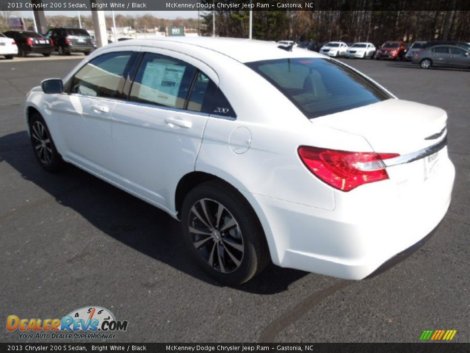 2013 Chrysler 200 S Sedan Bright White / Black Photo #4