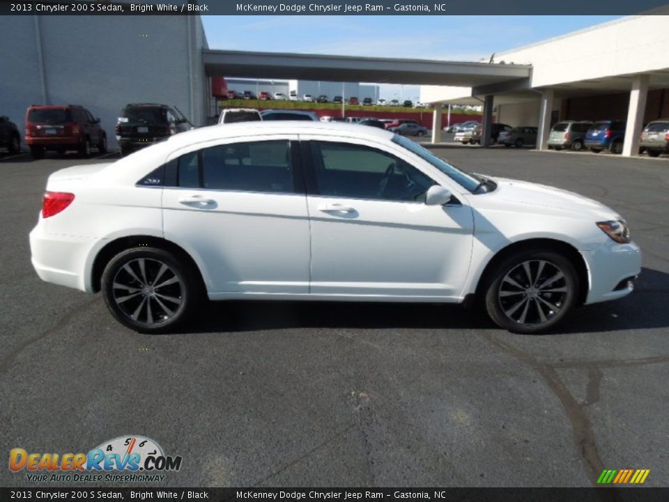 2013 Chrysler 200 S Sedan Bright White / Black Photo #6