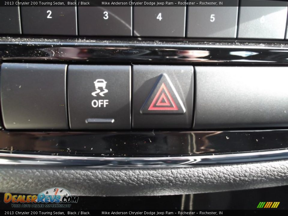 2013 Chrysler 200 Touring Sedan Black / Black Photo #17