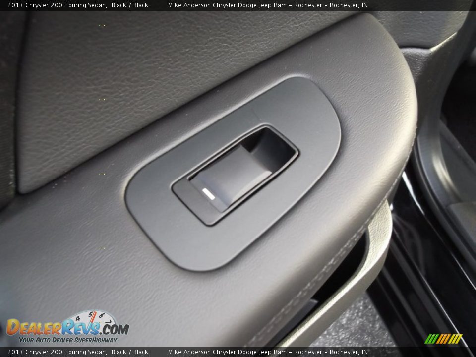 2013 Chrysler 200 Touring Sedan Black / Black Photo #24