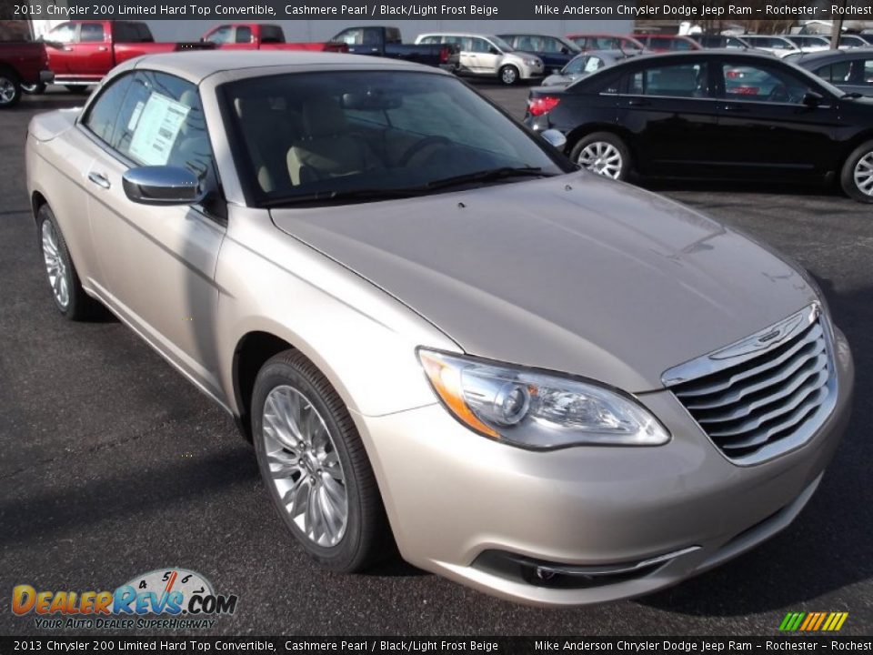 Front 3/4 View of 2013 Chrysler 200 Limited Hard Top Convertible Photo #1