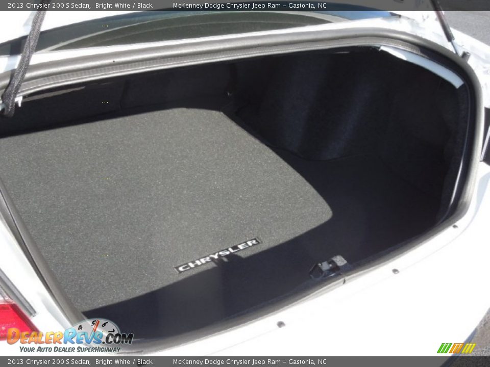 2013 Chrysler 200 S Sedan Bright White / Black Photo #19