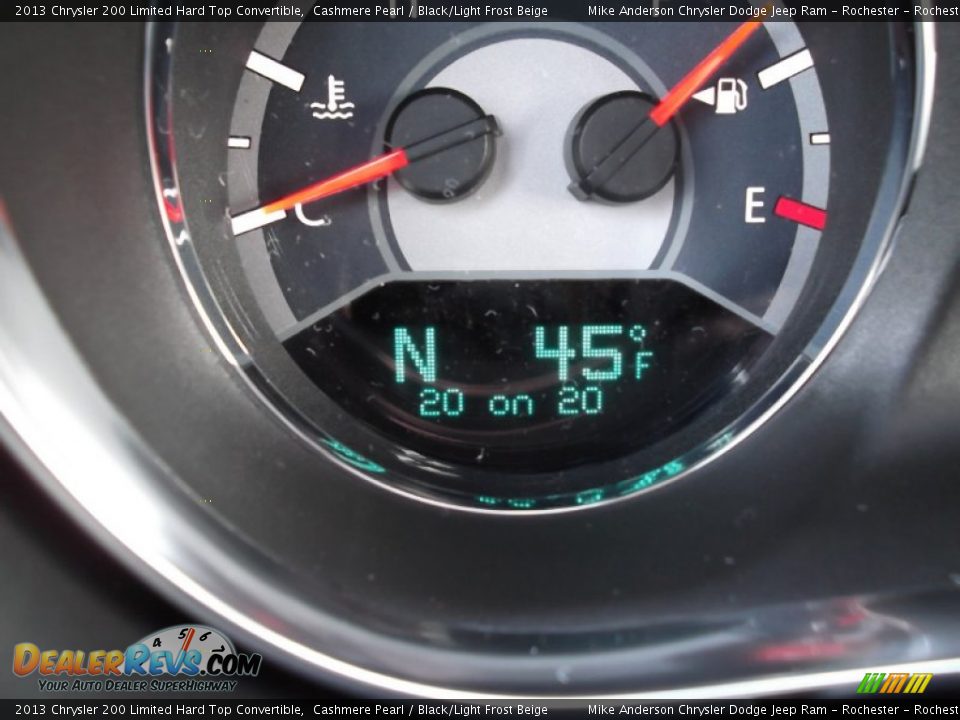 2013 Chrysler 200 Limited Hard Top Convertible Cashmere Pearl / Black/Light Frost Beige Photo #14
