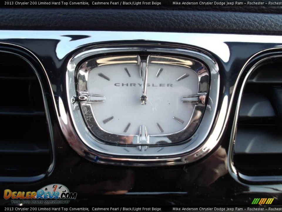 2013 Chrysler 200 Limited Hard Top Convertible Cashmere Pearl / Black/Light Frost Beige Photo #16