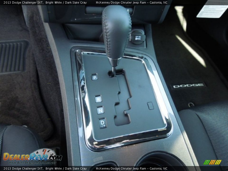 2013 Dodge Challenger SXT Shifter Photo #12