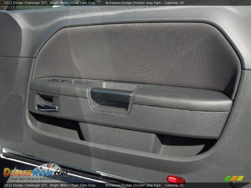 2013 Dodge Challenger SXT Bright White / Dark Slate Gray Photo #22