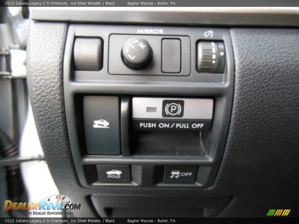 2013 Subaru Legacy 2.5i Premium Ice Silver Metallic / Black Photo #22