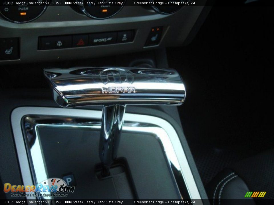 2012 Dodge Challenger SRT8 392 Shifter Photo #18