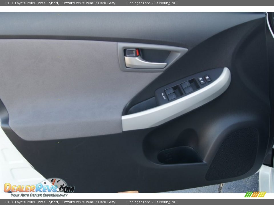 2013 Toyota Prius Three Hybrid Blizzard White Pearl / Dark Gray Photo #8