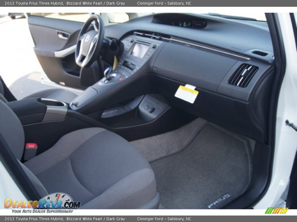2013 Toyota Prius Three Hybrid Blizzard White Pearl / Dark Gray Photo #16