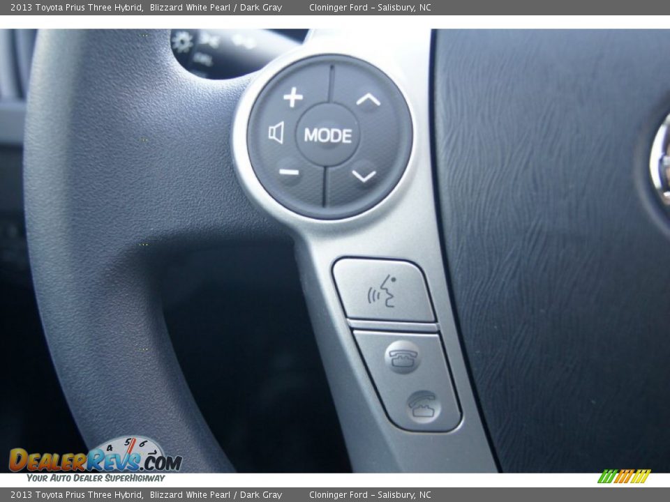 2013 Toyota Prius Three Hybrid Blizzard White Pearl / Dark Gray Photo #25