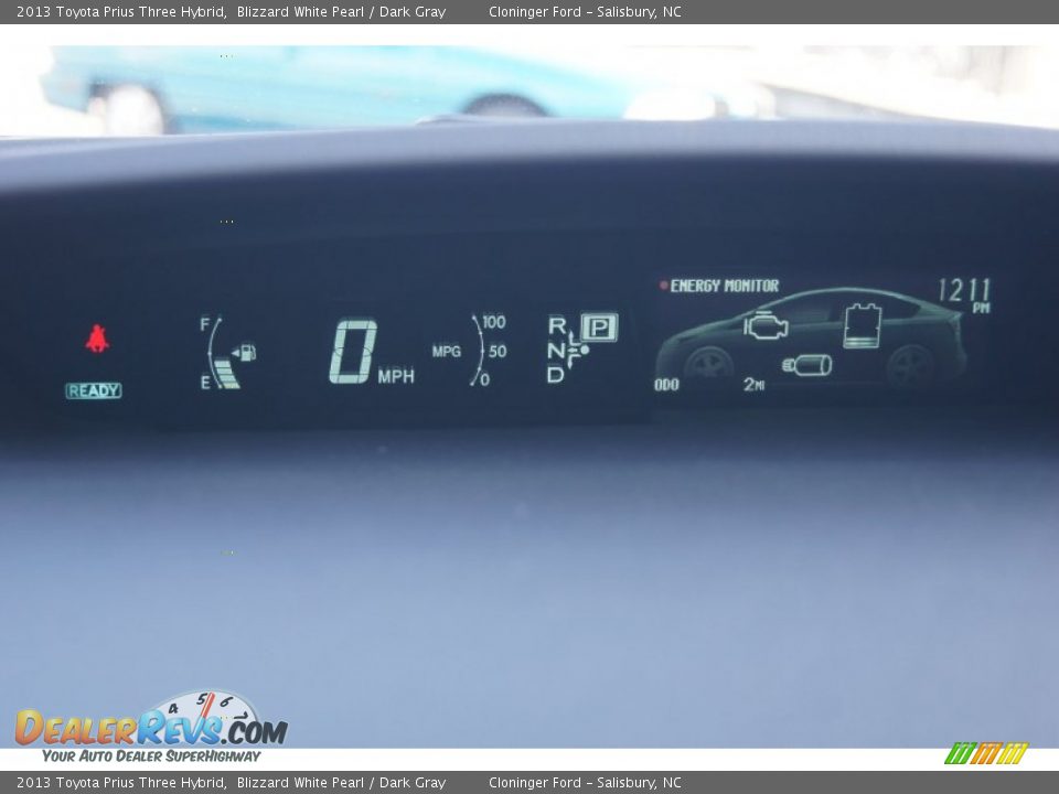 2013 Toyota Prius Three Hybrid Blizzard White Pearl / Dark Gray Photo #28