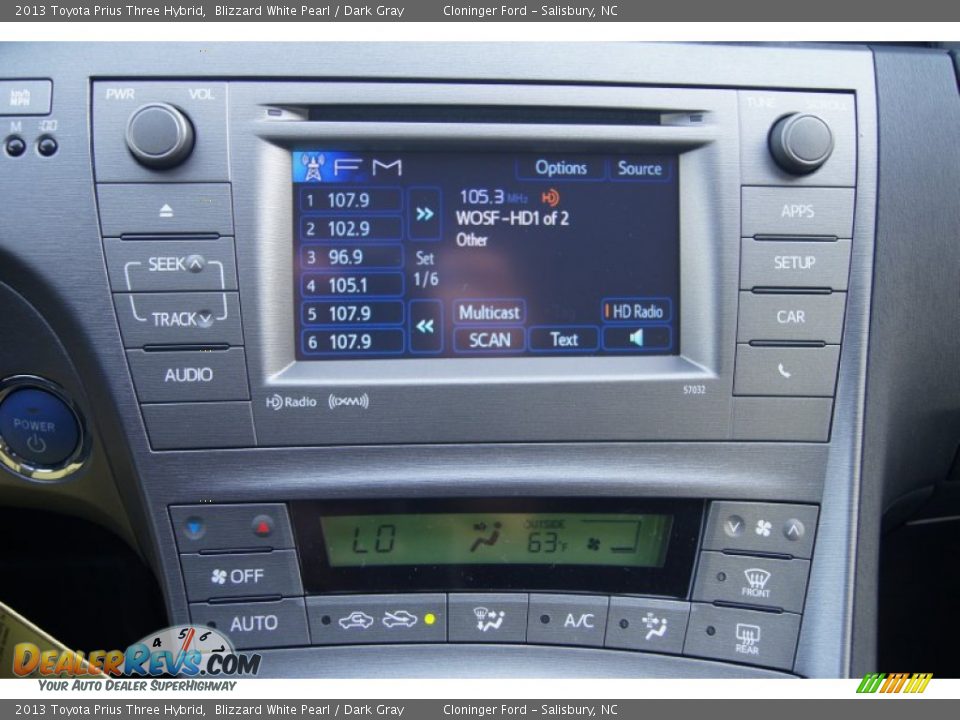 2013 Toyota Prius Three Hybrid Blizzard White Pearl / Dark Gray Photo #30