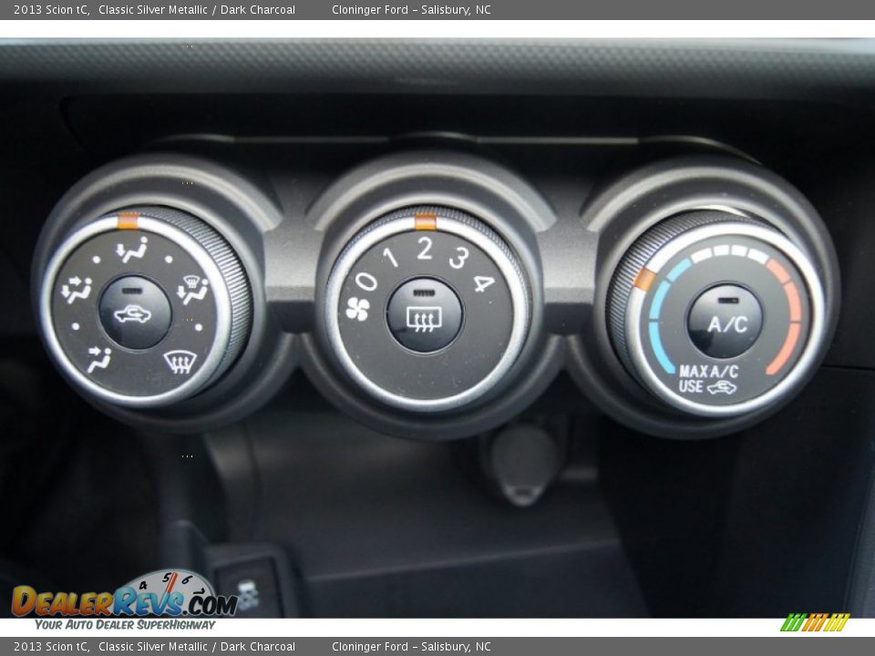 2013 Scion tC Classic Silver Metallic / Dark Charcoal Photo #27