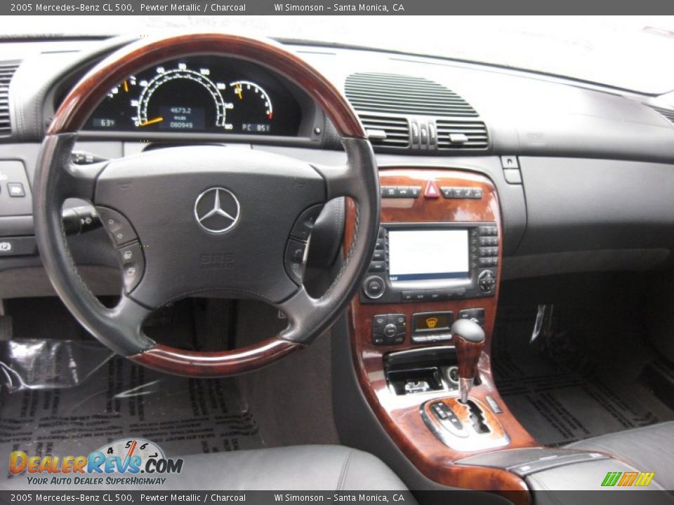 Dashboard of 2005 Mercedes-Benz CL 500 Photo #20