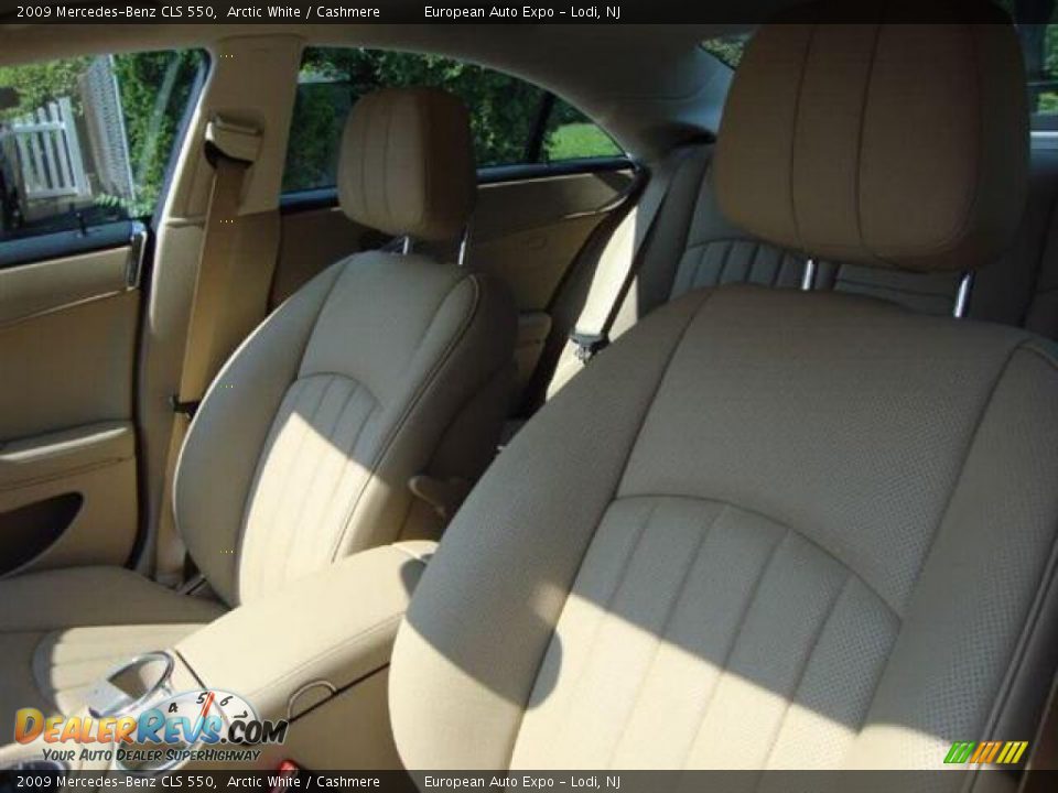 2009 Mercedes-Benz CLS 550 Arctic White / Cashmere Photo #11
