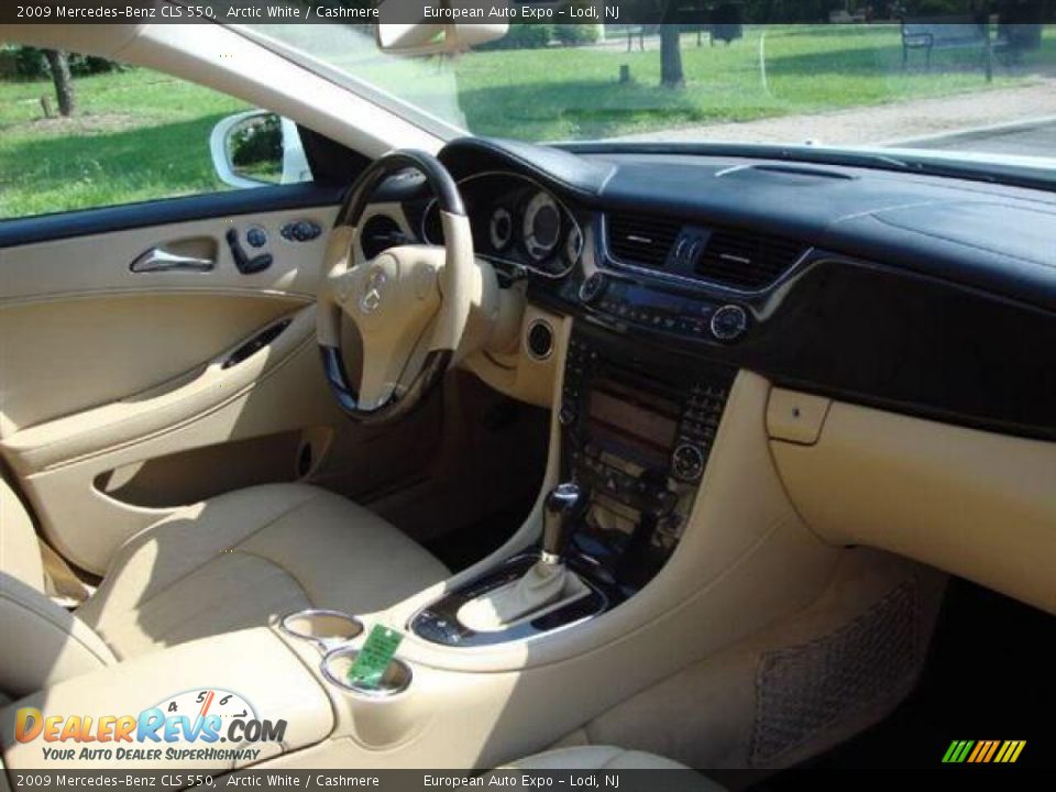 2009 Mercedes-Benz CLS 550 Arctic White / Cashmere Photo #15