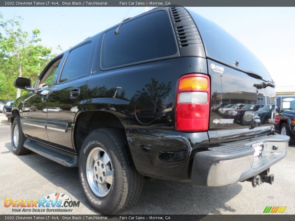 2002 Chevrolet Tahoe LT 4x4 Onyx Black / Tan/Neutral Photo #2