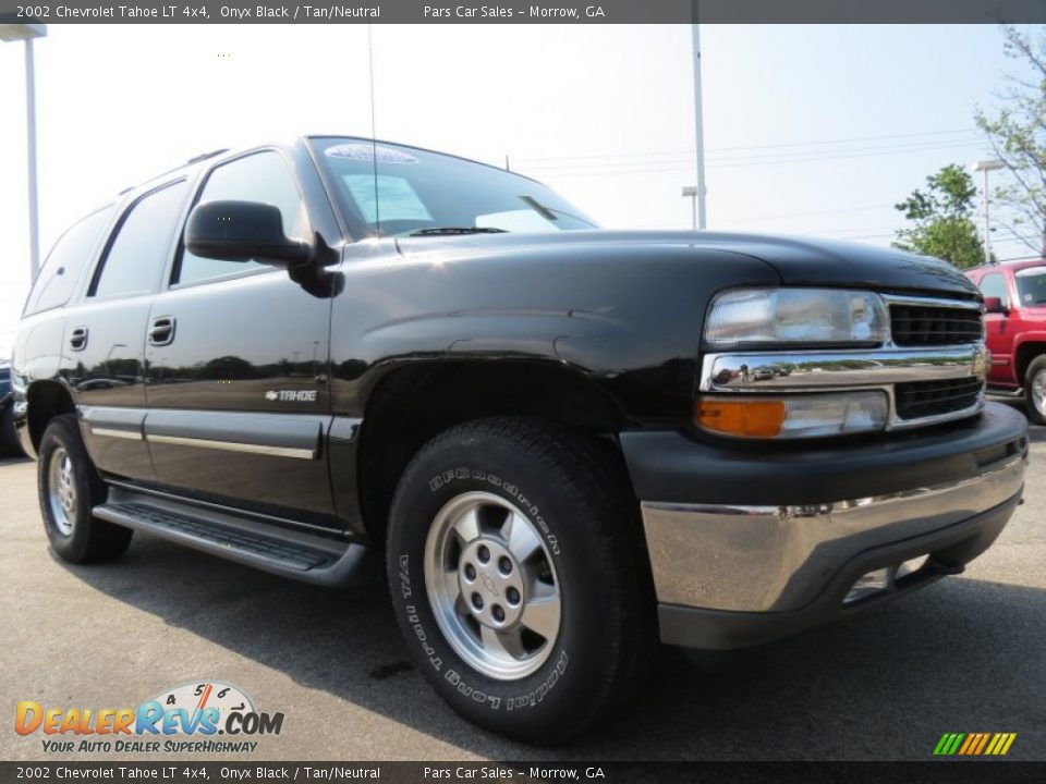 2002 Chevrolet Tahoe LT 4x4 Onyx Black / Tan/Neutral Photo #4