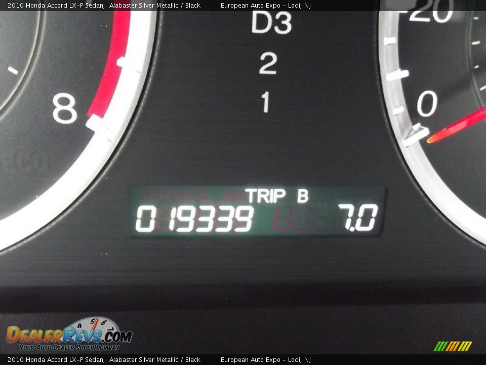 2010 Honda Accord LX-P Sedan Alabaster Silver Metallic / Black Photo #22