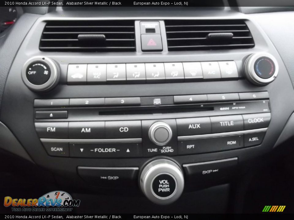 2010 Honda Accord LX-P Sedan Alabaster Silver Metallic / Black Photo #24