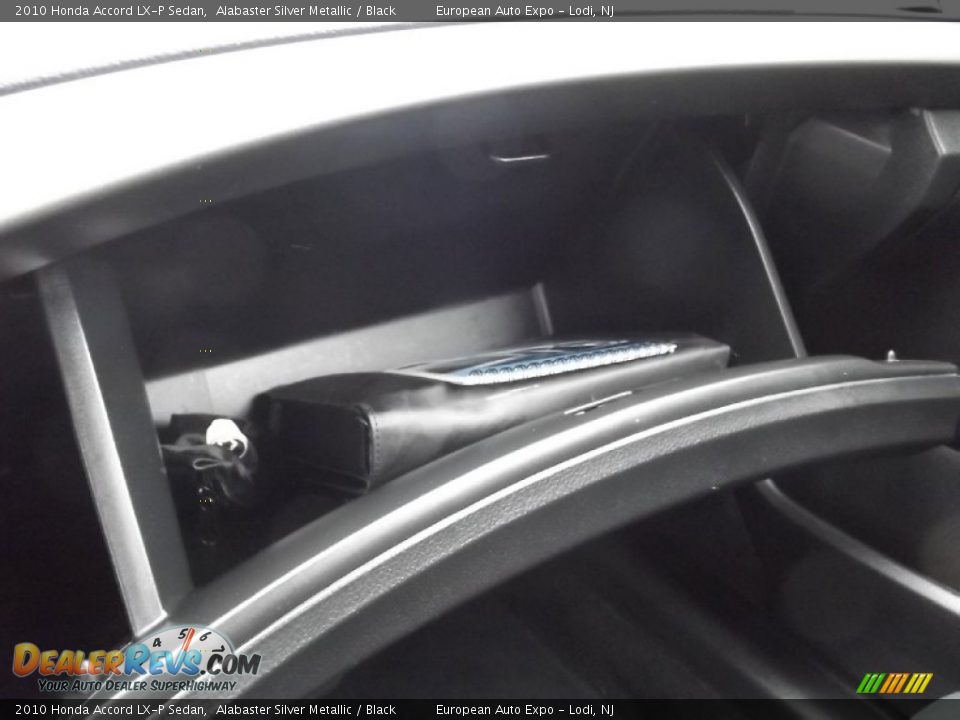 2010 Honda Accord LX-P Sedan Alabaster Silver Metallic / Black Photo #27