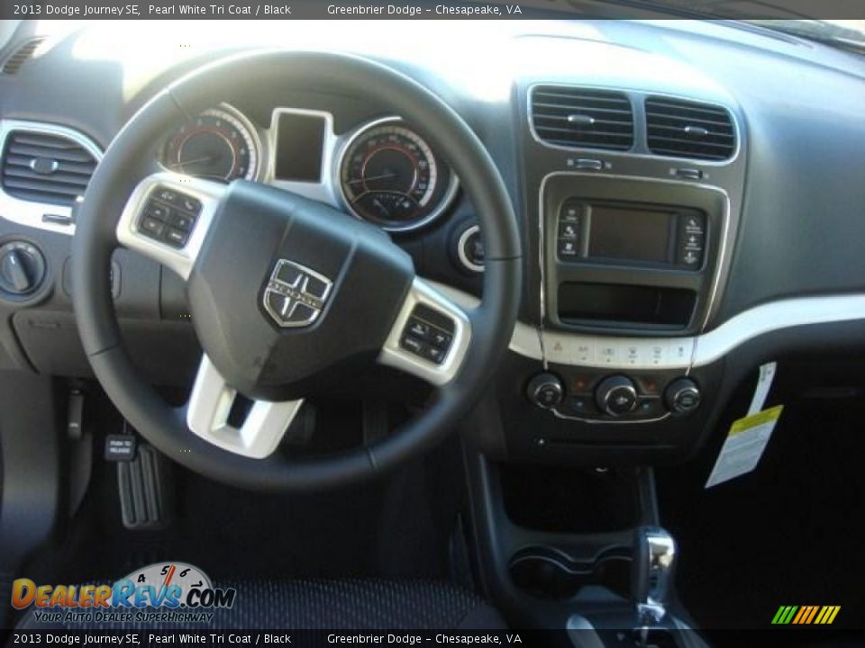 2013 Dodge Journey SE Pearl White Tri Coat / Black Photo #11