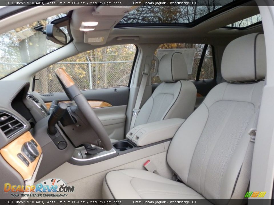 2013 Lincoln MKX AWD White Platinum Tri-Coat / Medium Light Stone Photo #8