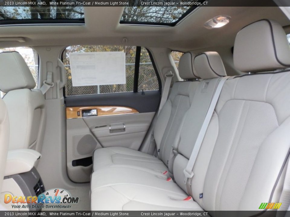 2013 Lincoln MKX AWD White Platinum Tri-Coat / Medium Light Stone Photo #9