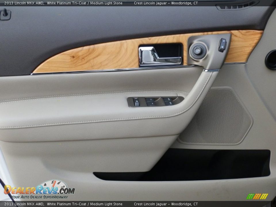 2013 Lincoln MKX AWD White Platinum Tri-Coat / Medium Light Stone Photo #13