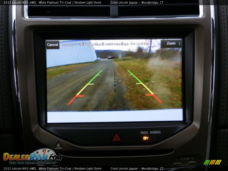 2013 Lincoln MKX AWD White Platinum Tri-Coat / Medium Light Stone Photo #16