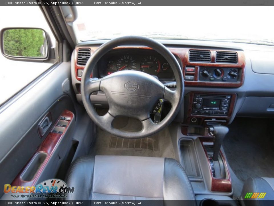 2000 Nissan Xterra XE V6 Super Black / Dusk Photo #13