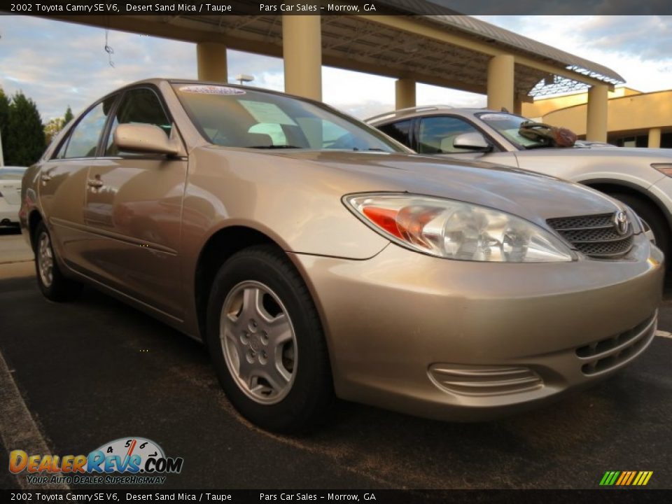2002 Toyota Camry SE V6 Desert Sand Mica / Taupe Photo #4