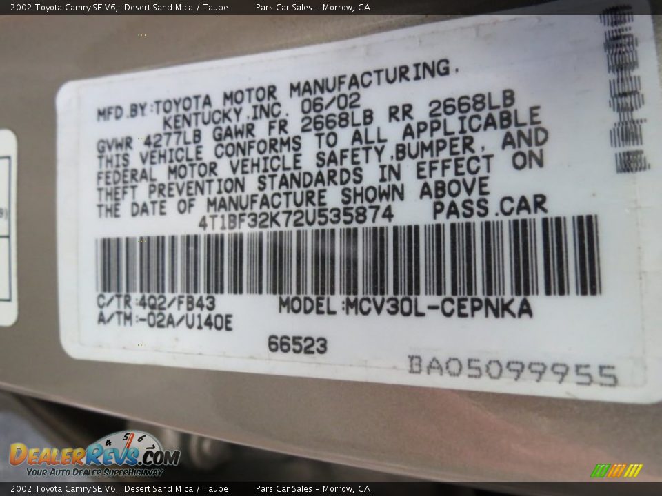 2002 Toyota Camry SE V6 Desert Sand Mica / Taupe Photo #12