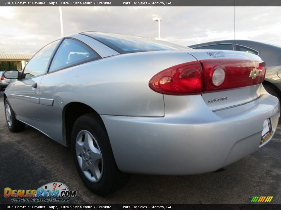2004 Chevrolet Cavalier Coupe Ultra Silver Metallic / Graphite Photo #2