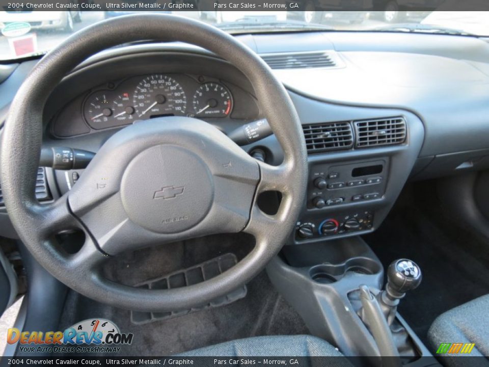 2004 Chevrolet Cavalier Coupe Ultra Silver Metallic / Graphite Photo #8