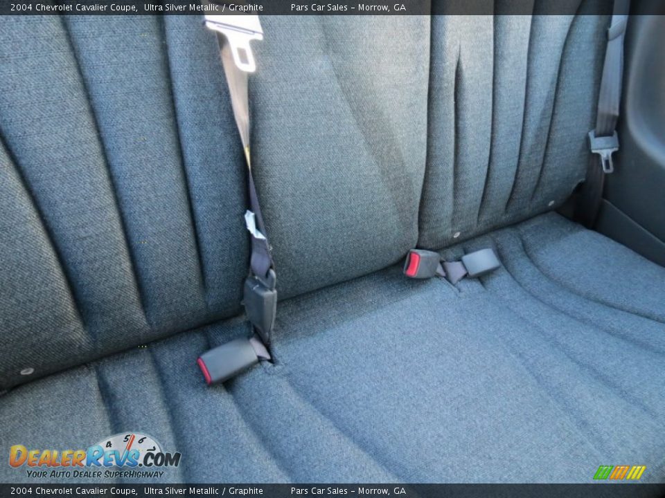 2004 Chevrolet Cavalier Coupe Ultra Silver Metallic / Graphite Photo #10