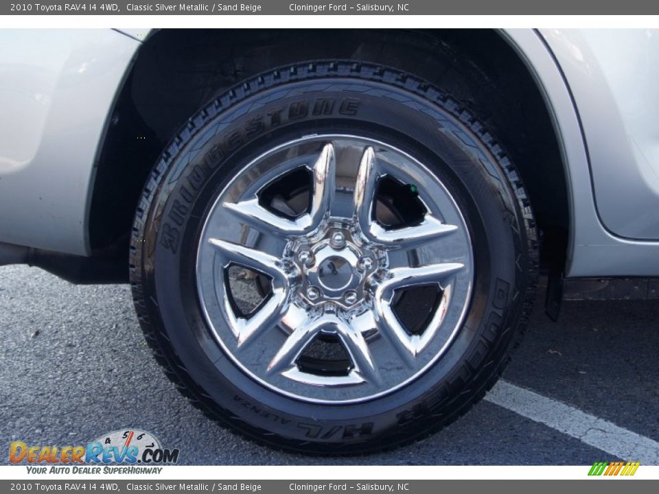 2010 Toyota RAV4 I4 4WD Classic Silver Metallic / Sand Beige Photo #19