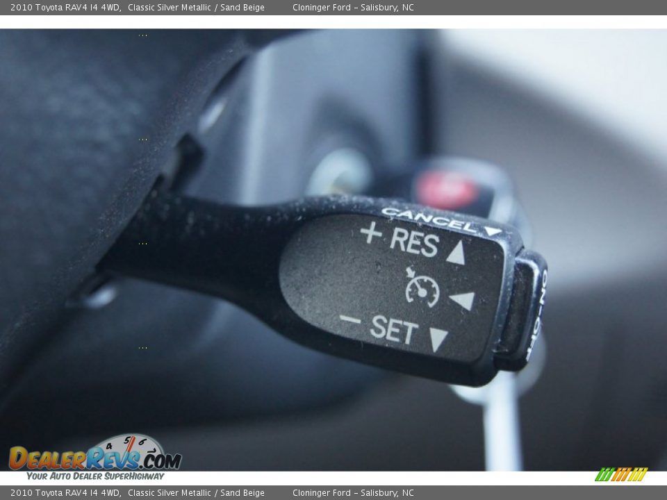 2010 Toyota RAV4 I4 4WD Classic Silver Metallic / Sand Beige Photo #24