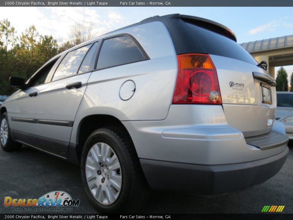 2006 Chrysler Pacifica Bright Silver Metallic / Light Taupe Photo #2